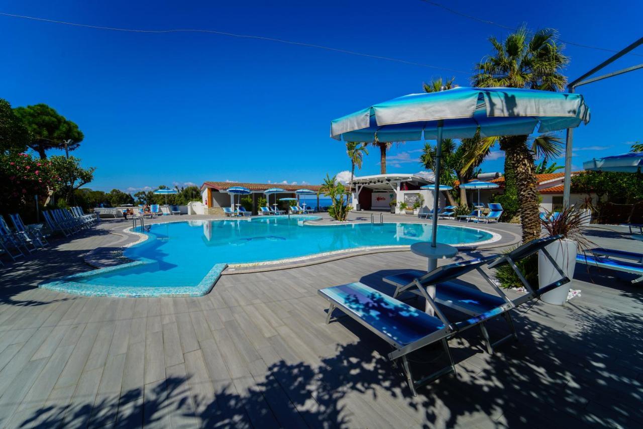 Hotel Residence Le Playe Santa Domenica  Exterior photo